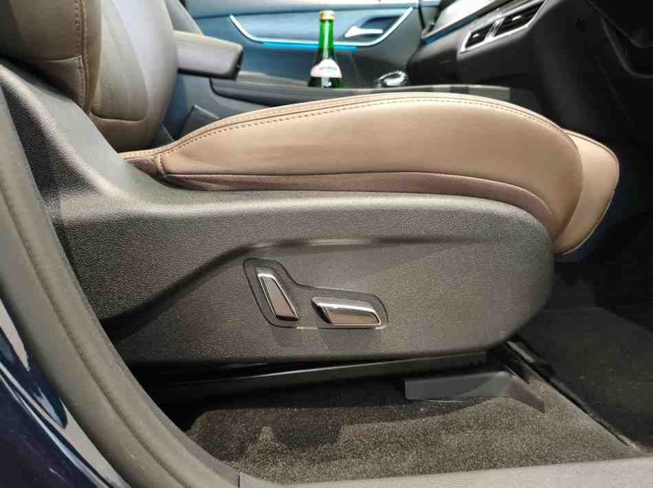 byd m6 electric seat